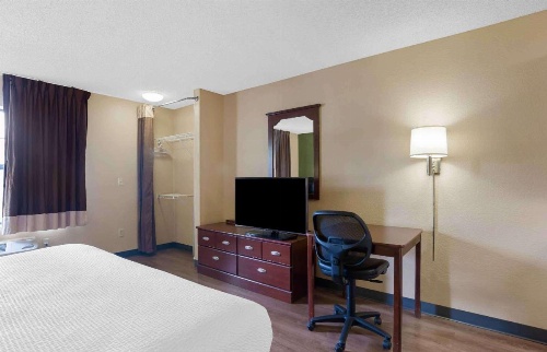 Extended Stay America Select Suites - Columbia - Ft. Jackson image 5